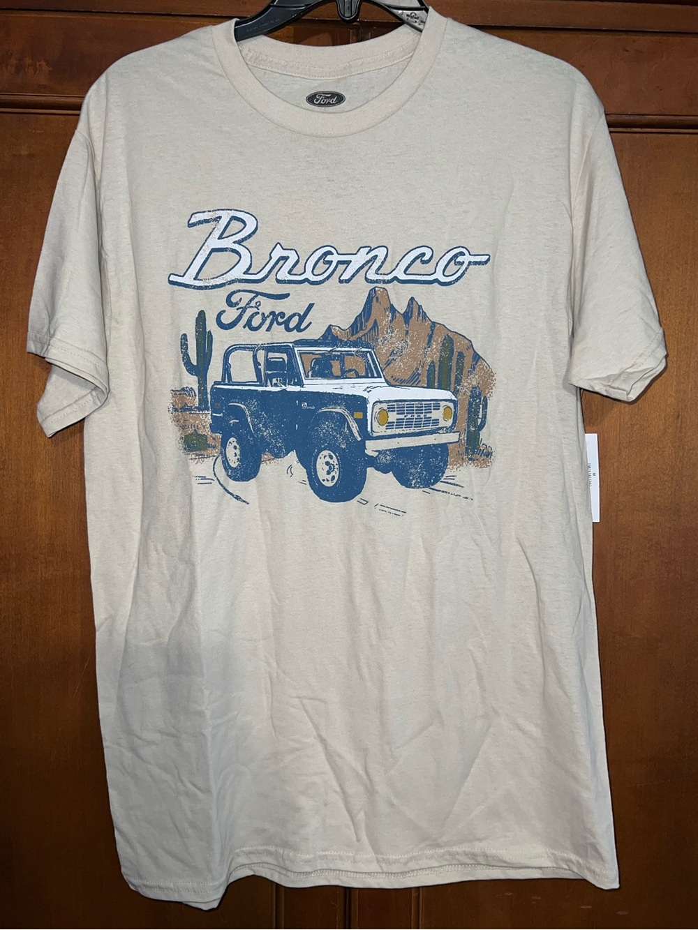 NWT bronco ford tshirt